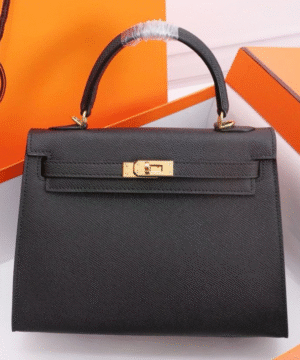Hermès Kelly Handbag – Timeless Elegance in Iconic Colors